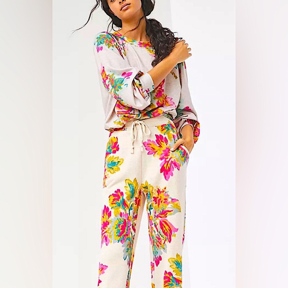 Anthropologie Camilla Sartuday Sunday Edita Ruched sweatshirt and pant - size XS